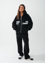 Gated Community zwart trainingspak met rechte pijp streetwear stijl