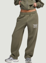 Hidden Hills joggingpak saliegroen rechte pijpen
